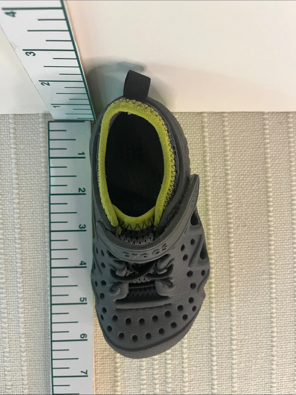CROCS Kids toddler size 8, Gray & Lime Water Swift water Expedition, water shoes